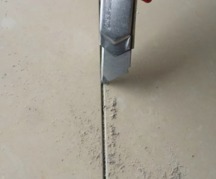 jn江南·体育登录入口 瓷砖美缝有哪些注意事项？这篇让你不用看美缝施工视频
