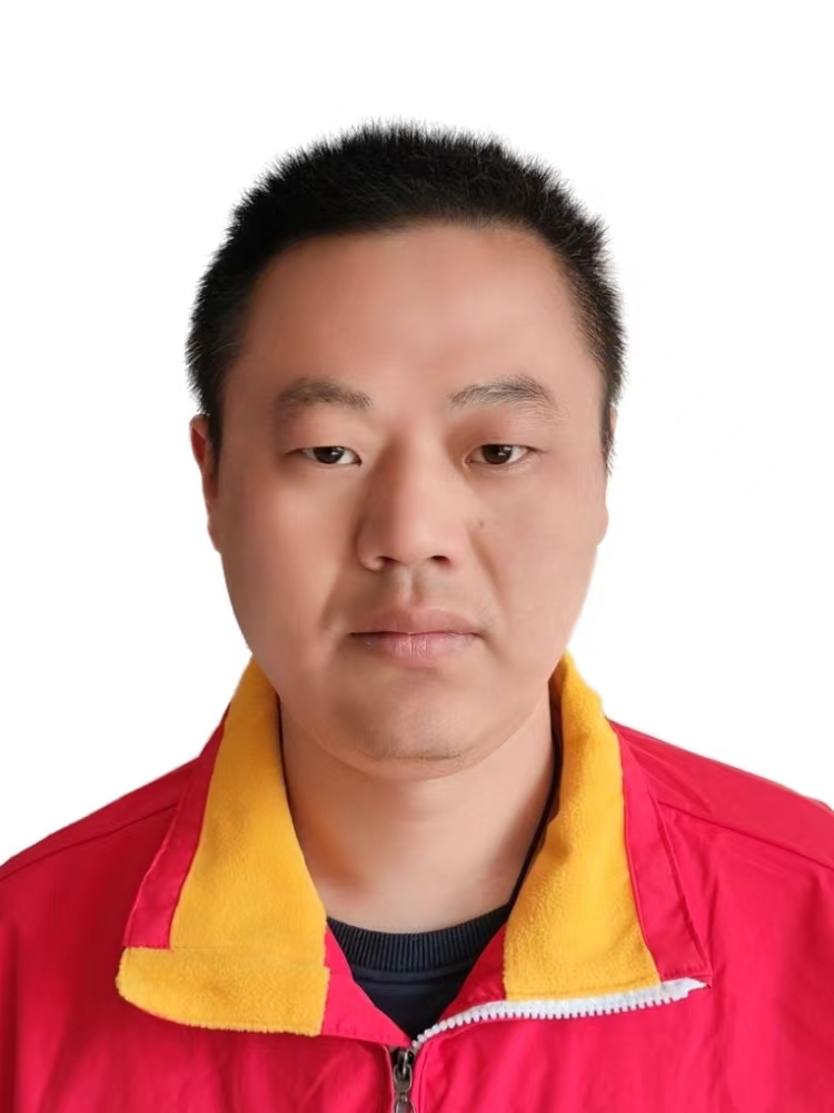 闫鹏