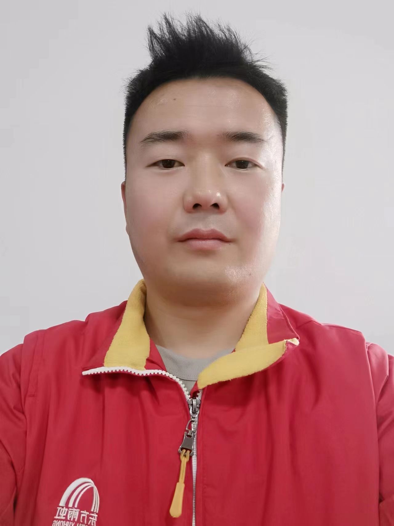 崔强强